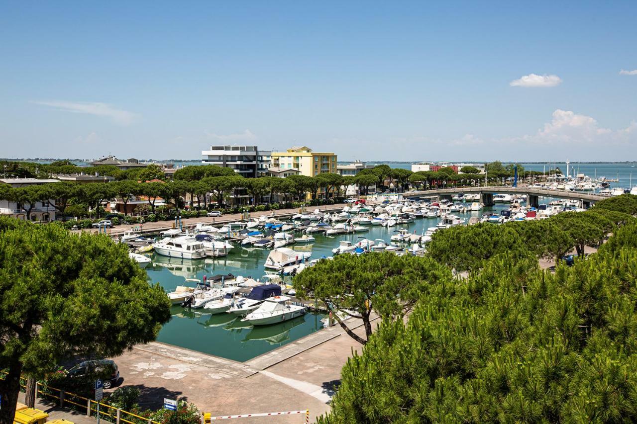 Condominio Italia Lignano Sabbiadoro Eksteriør billede